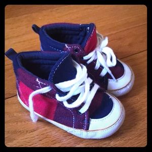 Baby GAP Boys Red Plaid Hi Top Booties Size 18-24m